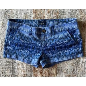 American Eagle Shortie Stretch shorts size 8 Vibrant Blue Black IKAT Pattern